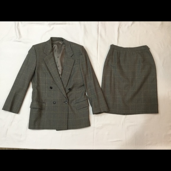 burberry womens suit